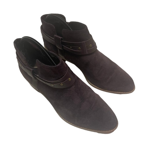CLARKS SOMERSET Maroon Suede Ankle Boots Size 8.5 - Picture 1 of 9